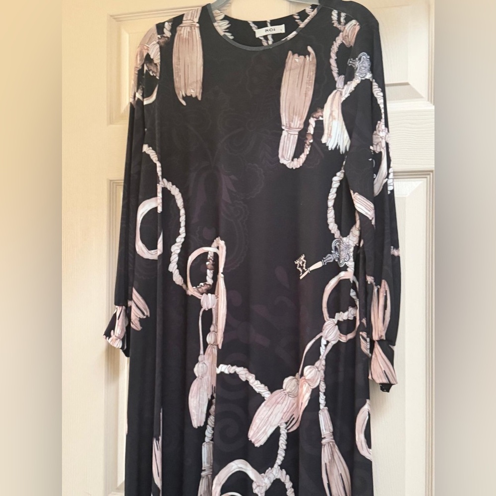 Long sleeve maxi dress - Picture 2 of 3